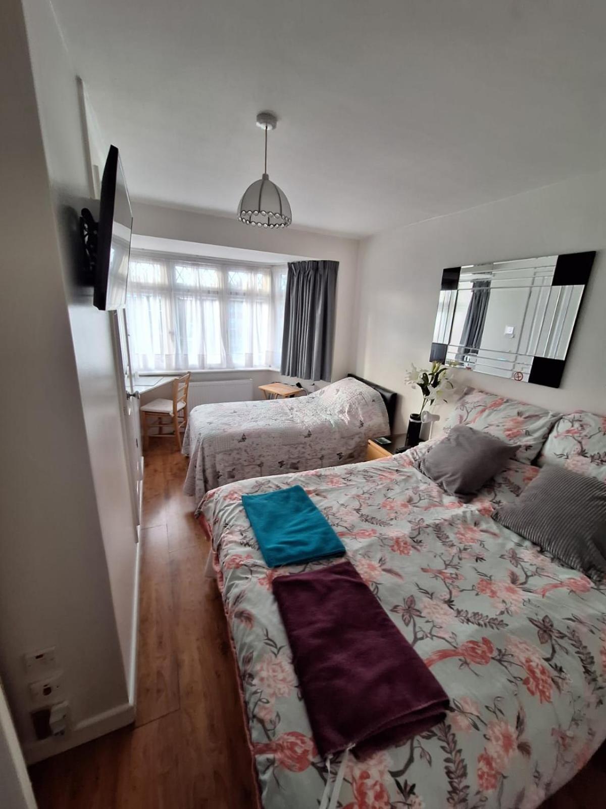 Harrow B & B Ngoại thất bức ảnh